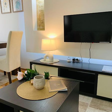 Beli Apartman U Zlatiborskim Konacima Bele Vode Bb Dış mekan fotoğraf