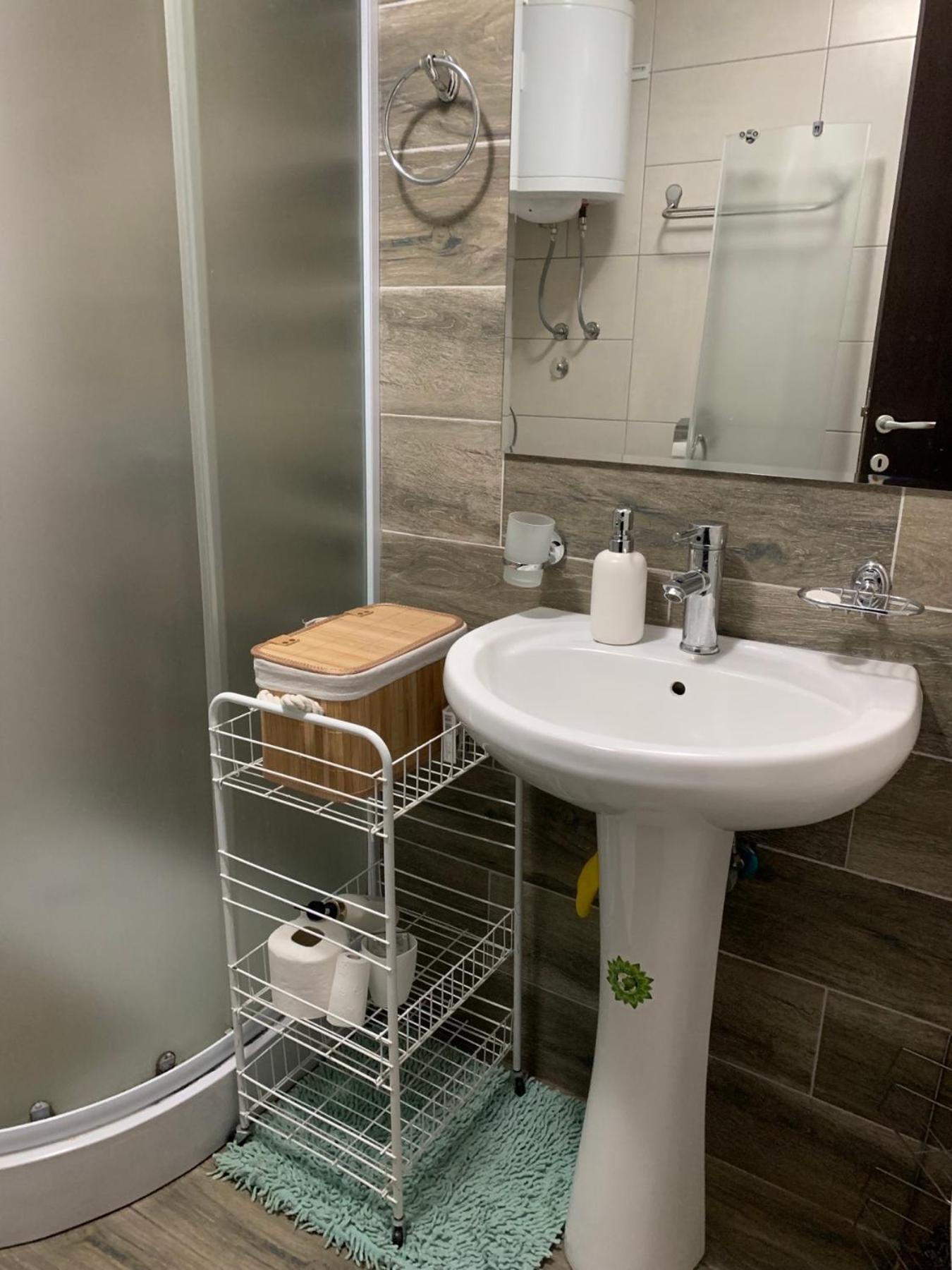 Beli Apartman U Zlatiborskim Konacima Bele Vode Bb Dış mekan fotoğraf